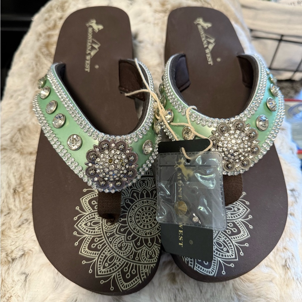 Montana West Sandals NWT and Box